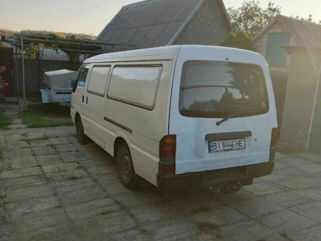 Белый Мазда E 2000, объемом двигателя 2.2 л и пробегом 430 тыс. км за 2900 $, фото 2 на Automoto.ua
