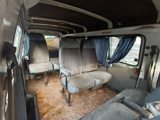 Белый Мазда E 2000, объемом двигателя 0 л и пробегом 300 тыс. км за 600 $, фото 4 на Automoto.ua