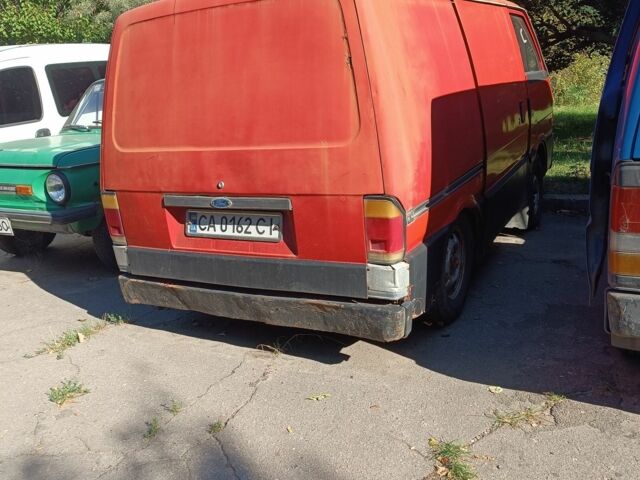 Червоний Мазда E 2000, об'ємом двигуна 1.4 л та пробігом 500 тис. км за 486 $, фото 1 на Automoto.ua
