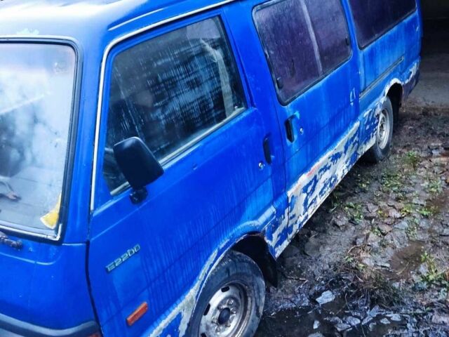 Синий Мазда E 2000, объемом двигателя 2.2 л и пробегом 300 тыс. км за 1000 $, фото 5 на Automoto.ua