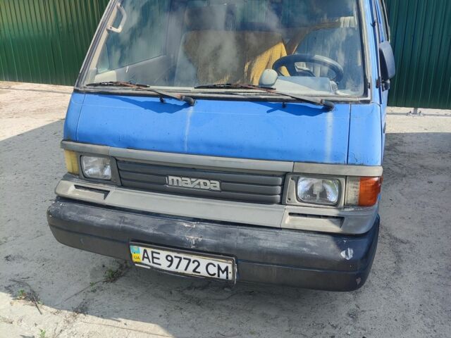 Синий Мазда E 2000, объемом двигателя 2 л и пробегом 540 тыс. км за 800 $, фото 5 на Automoto.ua