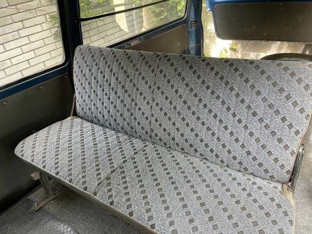 Синий Мазда E 2000, объемом двигателя 2.2 л и пробегом 400 тыс. км за 4000 $, фото 11 на Automoto.ua