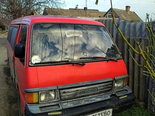 Красный Мазда Е2200, объемом двигателя 2.2 л и пробегом 524 тыс. км за 800 $, фото 3 на Automoto.ua