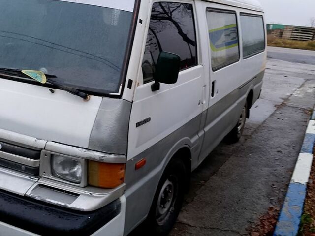 Мазда Е2200, объемом двигателя 2.2 л и пробегом 200 тыс. км за 850 $, фото 1 на Automoto.ua