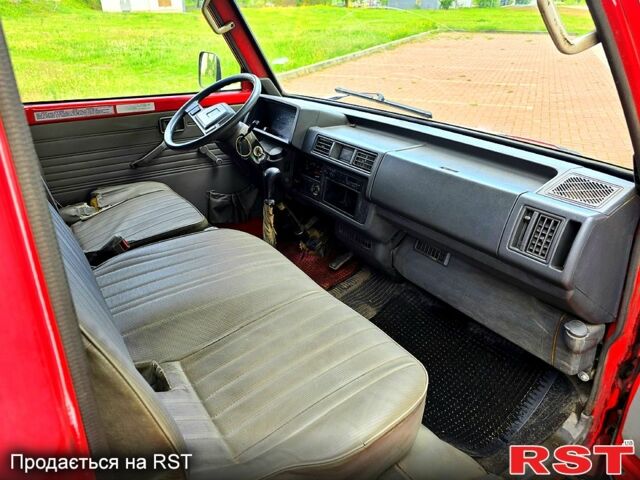 Мазда Е2200, объемом двигателя 2.2 л и пробегом 250 тыс. км за 1600 $, фото 8 на Automoto.ua
