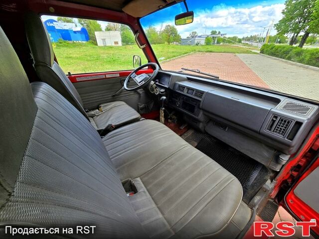 Мазда Е2200, объемом двигателя 2.2 л и пробегом 250 тыс. км за 1600 $, фото 7 на Automoto.ua