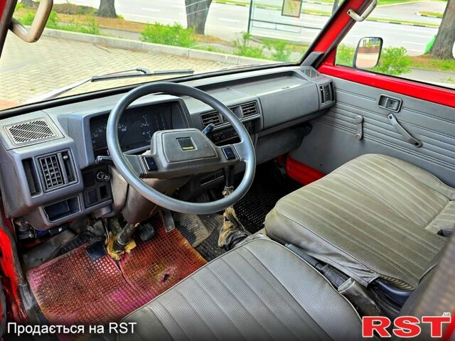 Мазда Е2200, объемом двигателя 2.2 л и пробегом 250 тыс. км за 1600 $, фото 5 на Automoto.ua