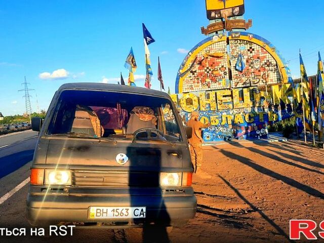Желтый Мазда Е2200, объемом двигателя 2.2 л и пробегом 0 тыс. км за 2699 $, фото 2 на Automoto.ua