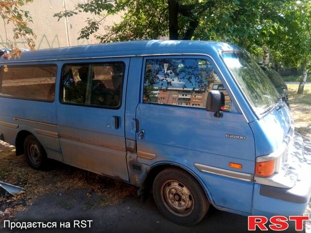 Синій Мазда Е2200, об'ємом двигуна 2.2 л та пробігом 0 тис. км за 1700 $, фото 1 на Automoto.ua