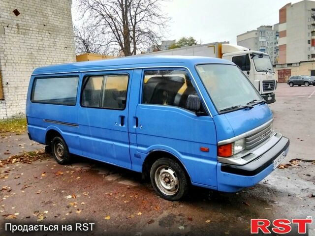 Синий Мазда Е2200, объемом двигателя 2.2 л и пробегом 168 тыс. км за 1400 $, фото 1 на Automoto.ua