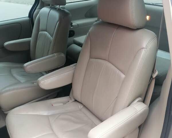 Білий Мазда МПВ, об'ємом двигуна 2.5 л та пробігом 300 тис. км за 5200 $, фото 5 на Automoto.ua