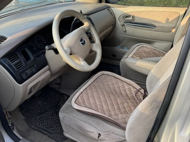 Бежевый Мазда МПВ, объемом двигателя 2.5 л и пробегом 350 тыс. км за 2800 $, фото 4 на Automoto.ua