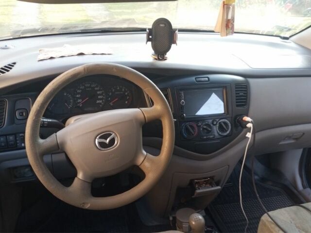Черный Мазда МПВ, объемом двигателя 0 л и пробегом 2 тыс. км за 3100 $, фото 5 на Automoto.ua