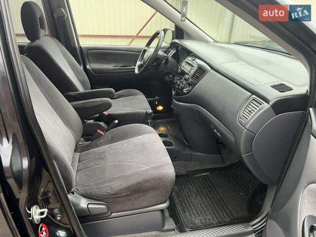 Чорний Мазда МПВ, об'ємом двигуна 2.26 л та пробігом 235 тис. км за 3500 $, фото 22 на Automoto.ua