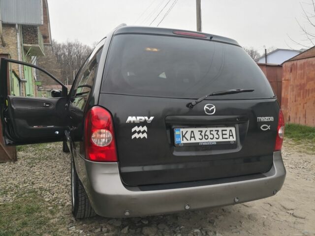 Мазда МПВ 2002 у Трускавце на Automoto.ua Чорний Мазда МПВ, об'ємом двигуна 2 л та пробігом 215 тис. км за 3888 $, фото 12 на Automoto.ua