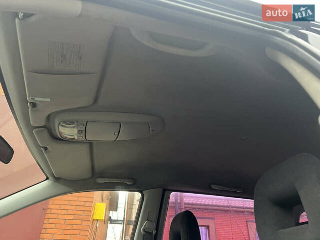 Чорний Мазда МПВ, об'ємом двигуна 2.26 л та пробігом 235 тис. км за 3500 $, фото 33 на Automoto.ua