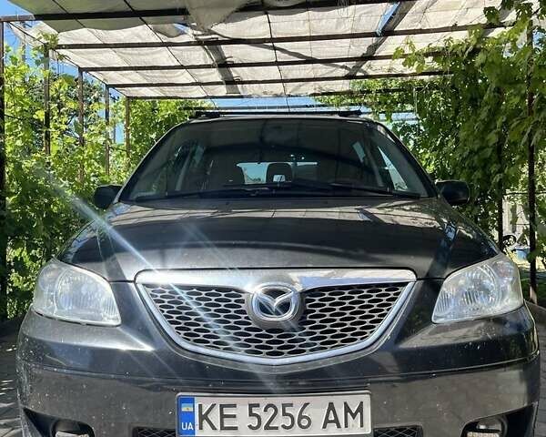 Чорний Мазда МПВ, об'ємом двигуна 2 л та пробігом 350 тис. км за 4916 $, фото 6 на Automoto.ua