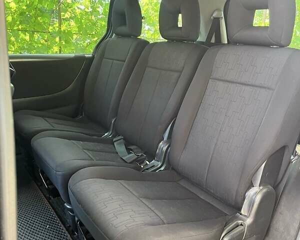 Чорний Мазда МПВ, об'ємом двигуна 2 л та пробігом 350 тис. км за 4916 $, фото 3 на Automoto.ua