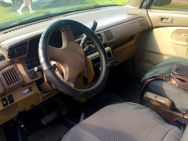 Мазда МПВ, об'ємом двигуна 2.5 л та пробігом 300 тис. км за 3700 $, фото 7 на Automoto.ua