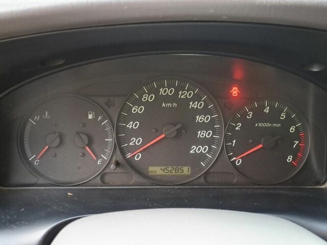 Серый Мазда МПВ, объемом двигателя 2 л и пробегом 452 тыс. км за 3500 $, фото 9 на Automoto.ua