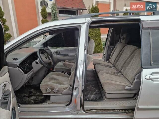 Серый Мазда МПВ, объемом двигателя 2 л и пробегом 398 тыс. км за 2300 $, фото 2 на Automoto.ua