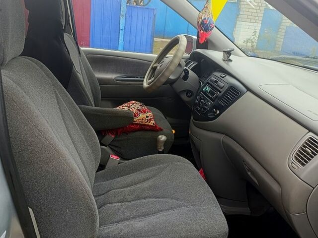 Сірий Мазда МПВ, об'ємом двигуна 20 л та пробігом 0 тис. км за 6200 $, фото 4 на Automoto.ua