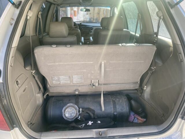 Сірий Мазда МПВ, об'ємом двигуна 3 л та пробігом 198 тис. км за 3000 $, фото 11 на Automoto.ua