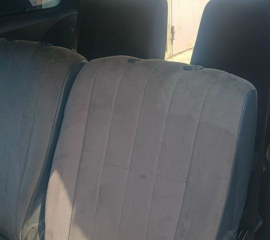 Сірий Мазда МПВ, об'ємом двигуна 2.26 л та пробігом 270 тис. км за 4100 $, фото 43 на Automoto.ua