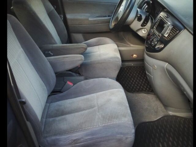 Серый Мазда МПВ, объемом двигателя 3 л и пробегом 300 тыс. км за 3200 $, фото 1 на Automoto.ua