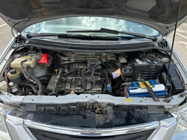 Сірий Мазда МПВ, об'ємом двигуна 2 л та пробігом 298 тис. км за 4211 $, фото 1 на Automoto.ua