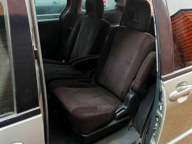 Зелений Мазда МПВ, об'ємом двигуна 2 л та пробігом 280 тис. км за 3800 $, фото 5 на Automoto.ua