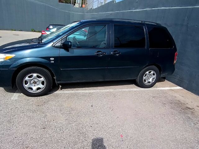 Зеленый Мазда МПВ, объемом двигателя 2 л и пробегом 240 тыс. км за 4500 $, фото 5 на Automoto.ua