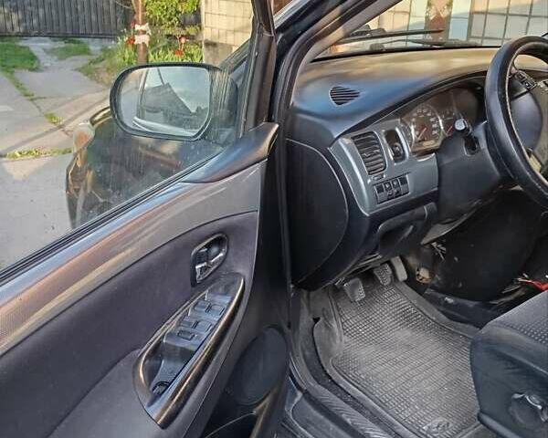 Зелений Мазда МПВ, об'ємом двигуна 2 л та пробігом 429 тис. км за 3600 $, фото 7 на Automoto.ua