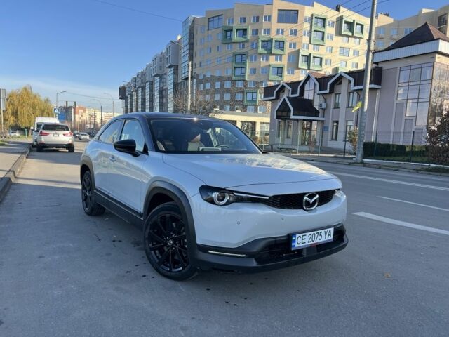 Білий Мазда МХ-3, об'ємом двигуна 0 л та пробігом 26 тис. км за 18000 $, фото 12 на Automoto.ua