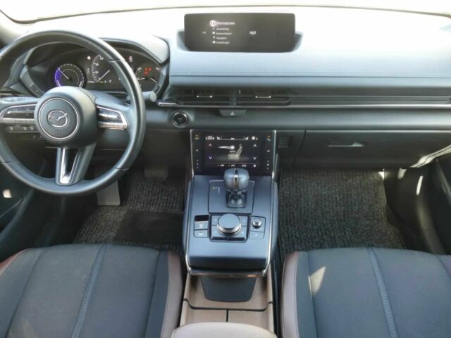 Білий Мазда МХ-3, об'ємом двигуна 0 л та пробігом 18 тис. км за 6700 $, фото 5 на Automoto.ua