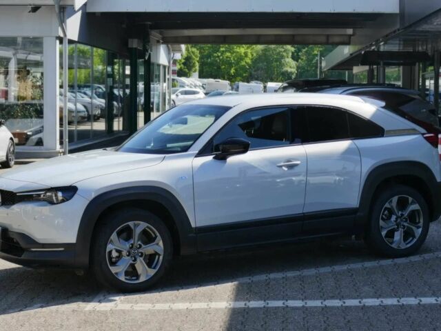 Білий Мазда МХ-3, об'ємом двигуна 0 л та пробігом 18 тис. км за 6700 $, фото 1 на Automoto.ua