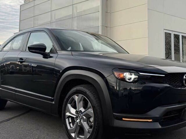 Чорний Мазда МХ-3, об'ємом двигуна 0 л та пробігом 10 тис. км за 11000 $, фото 2 на Automoto.ua