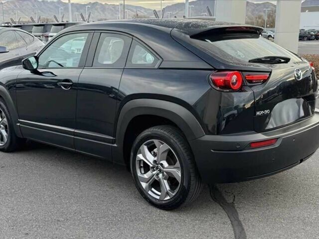 Чорний Мазда МХ-3, об'ємом двигуна 0 л та пробігом 10 тис. км за 11000 $, фото 3 на Automoto.ua