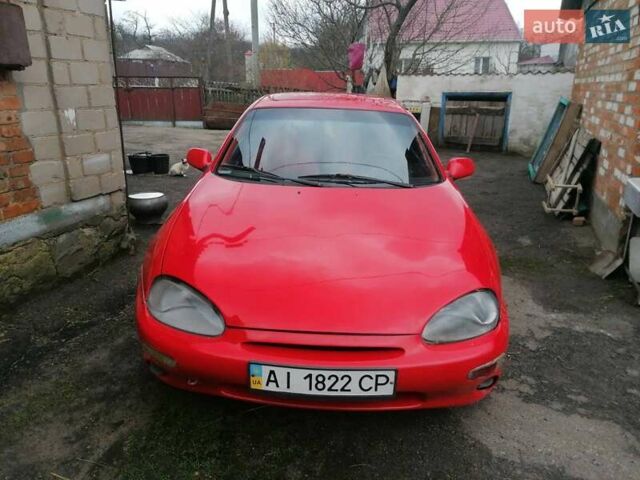 Красный Мазда МХ-3, объемом двигателя 1.8 л и пробегом 294 тыс. км за 2500 $, фото 2 на Automoto.ua