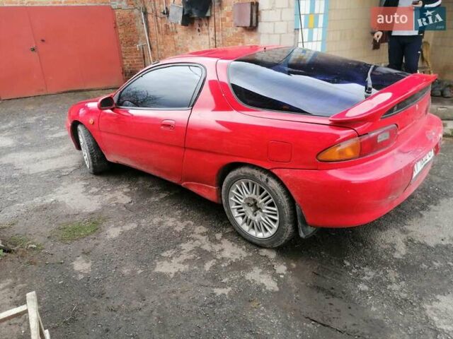 Красный Мазда МХ-3, объемом двигателя 1.8 л и пробегом 294 тыс. км за 2500 $, фото 4 на Automoto.ua