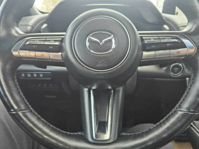 Красный Мазда МХ-3, объемом двигателя 0 л и пробегом 23 тыс. км за 10500 $, фото 5 на Automoto.ua