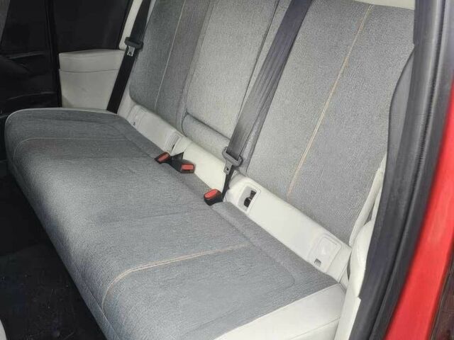 Красный Мазда МХ-3, объемом двигателя 0 л и пробегом 23 тыс. км за 10500 $, фото 10 на Automoto.ua