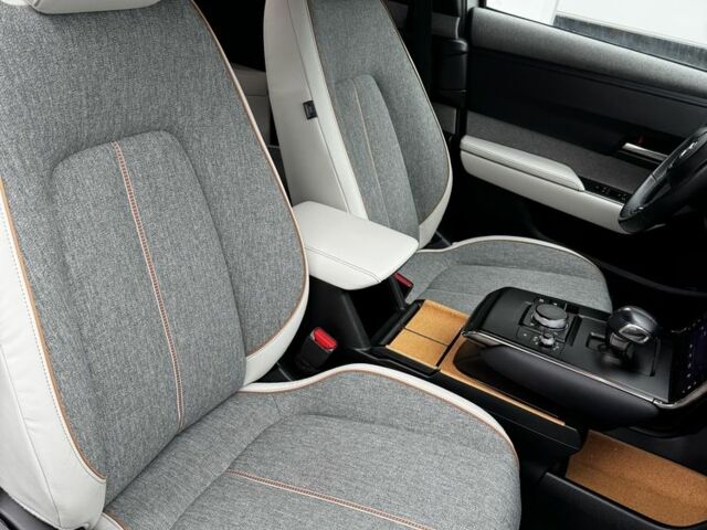 Серый Мазда МХ-3, объемом двигателя 0 л и пробегом 50 тыс. км за 14500 $, фото 11 на Automoto.ua