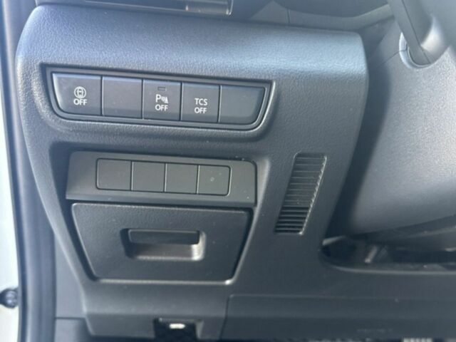 Серый Мазда МХ-3, объемом двигателя 0 л и пробегом 76 тыс. км за 15000 $, фото 6 на Automoto.ua