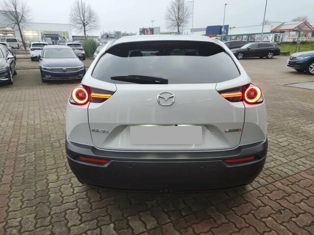 Серый Мазда МХ-3, объемом двигателя 0 л и пробегом 19 тыс. км за 6700 $, фото 5 на Automoto.ua