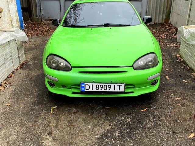 Зелений Мазда МХ-3, об'ємом двигуна 1.6 л та пробігом 0 тис. км за 2700 $, фото 4 на Automoto.ua