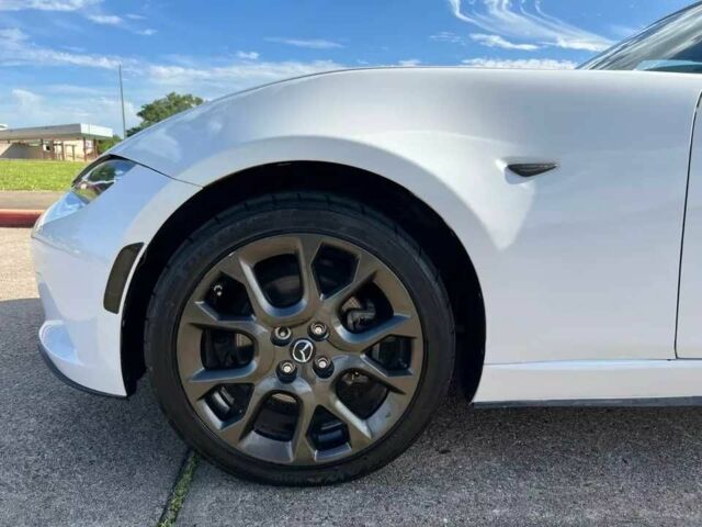 Белый Мазда МХ-5, объемом двигателя 2 л и пробегом 30 тыс. км за 2900 $, фото 9 на Automoto.ua