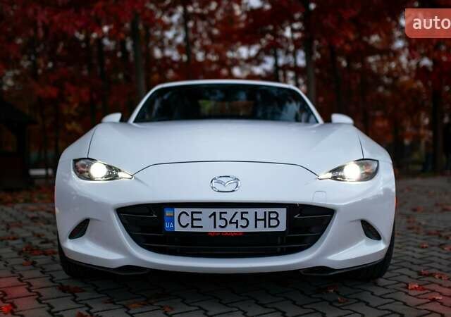 Белый Мазда МХ-5, объемом двигателя 2 л и пробегом 32 тыс. км за 27000 $, фото 27 на Automoto.ua