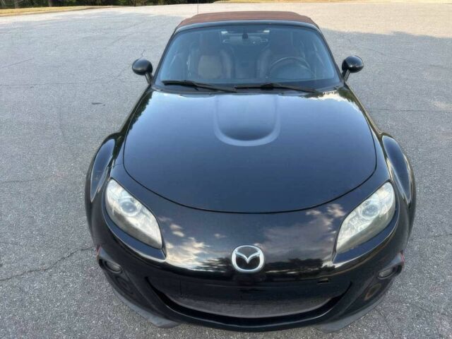 Чорний Мазда МХ-5, об'ємом двигуна 2 л та пробігом 81 тис. км за 7800 $, фото 1 на Automoto.ua