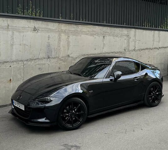 Черный Мазда МХ-5, объемом двигателя 2 л и пробегом 30 тыс. км за 30500 $, фото 3 на Automoto.ua